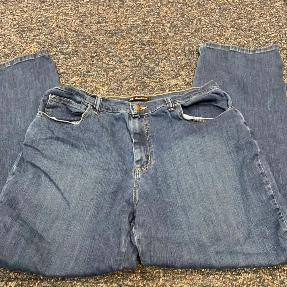 Lee Relaxed Fit Jeans size 14 medium